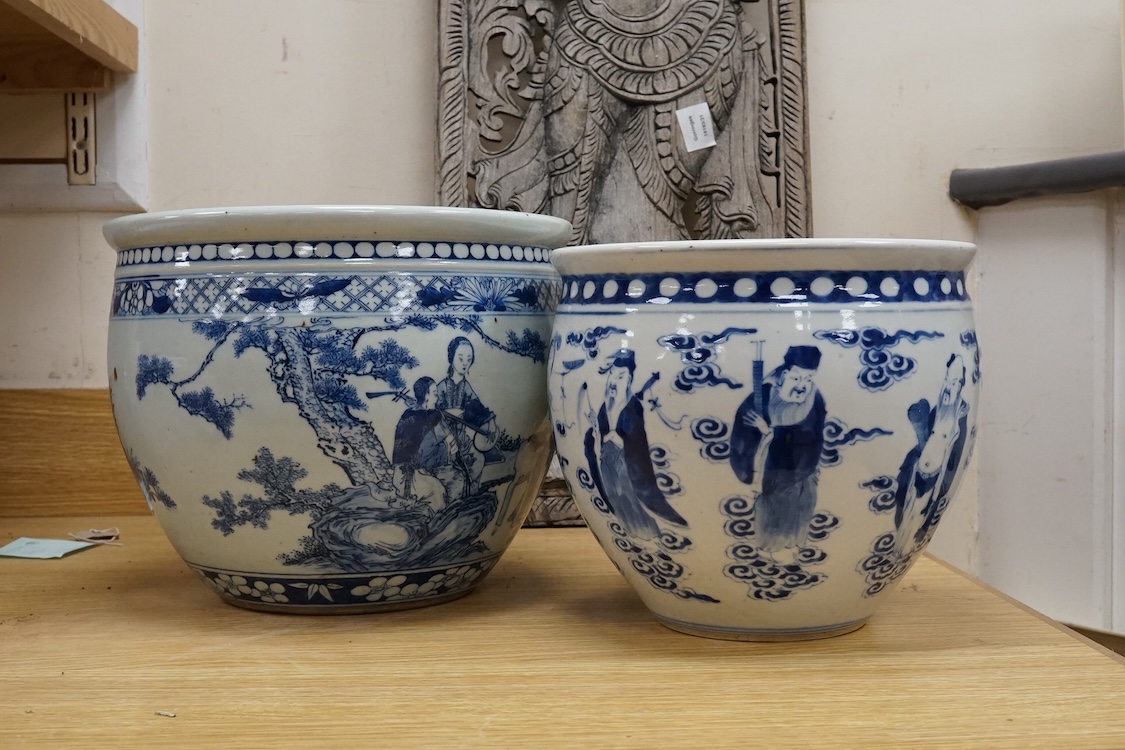 Two 19th/20th century Chinese blue and white porcelain jardinières, largest 26cm